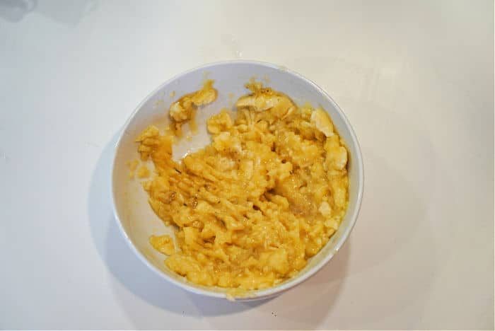 mashed bananas