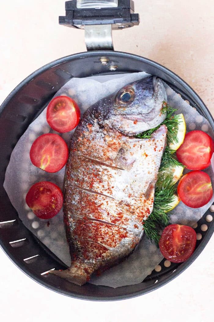 how long to cook whole fish in air fryer