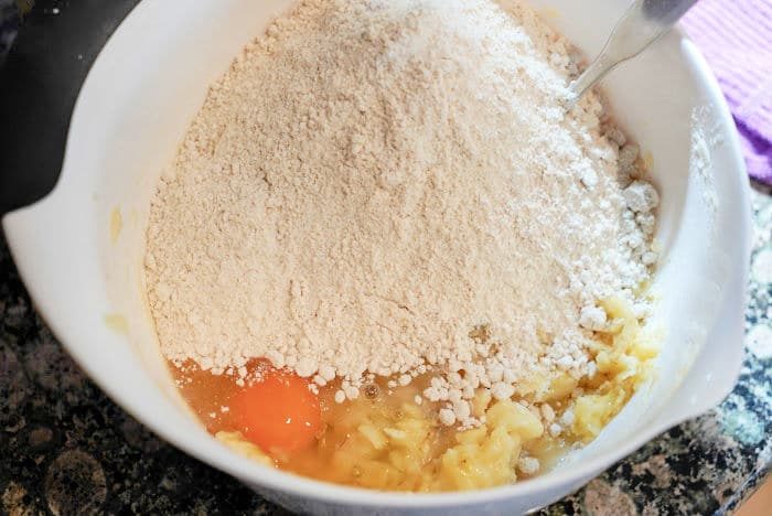 yellow cake mix Banana Muffins