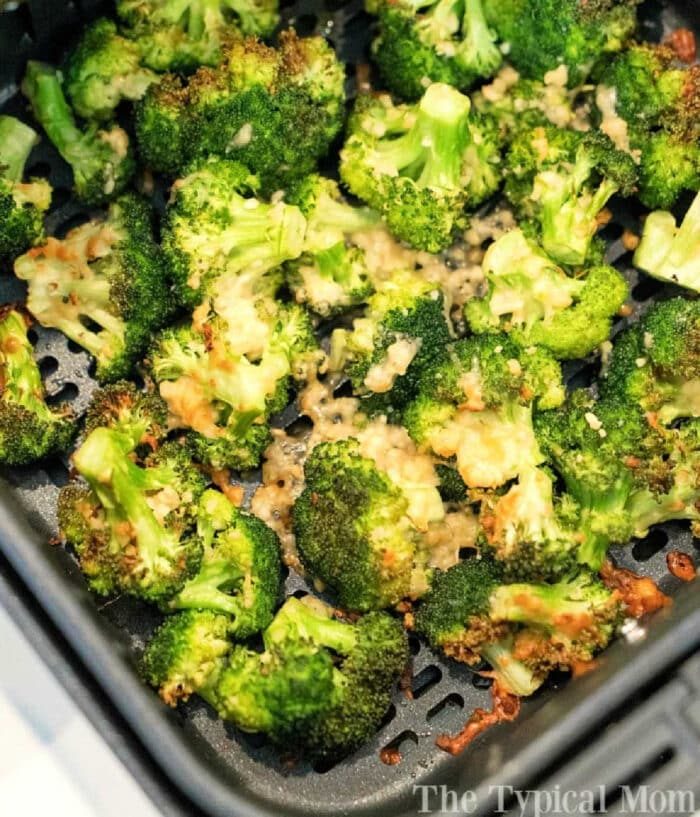 Parmesan air fryer Broccoli