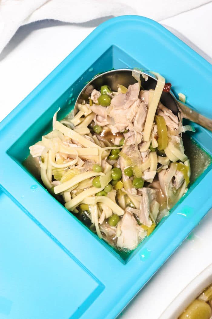 showing how you freeze soup with chicken.