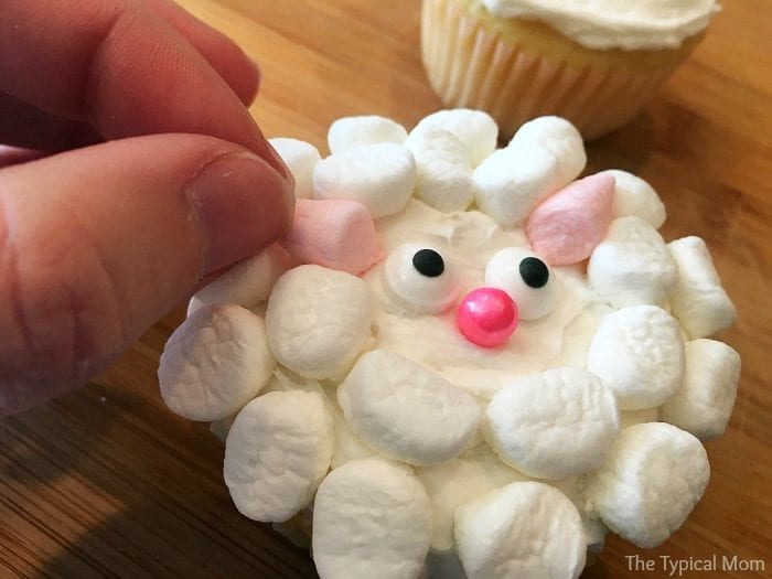 Sheep cupcakes