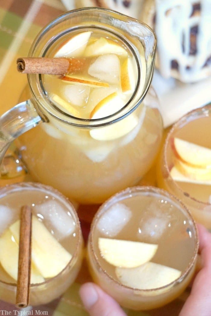 chilled-sparkling-apple-cider