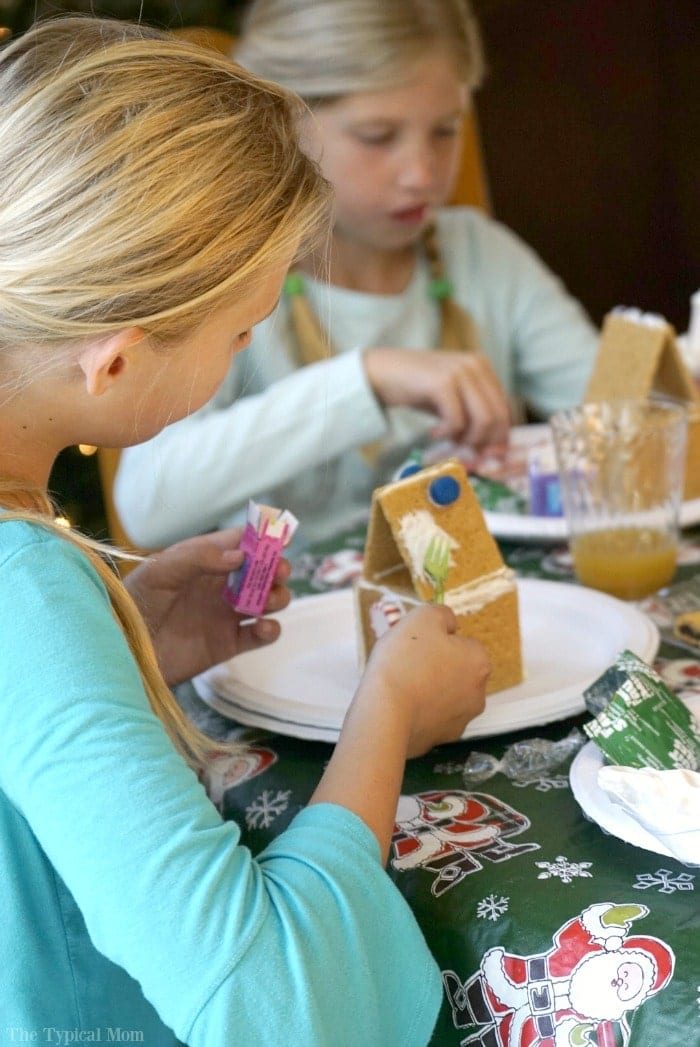 gingerbread-house-party