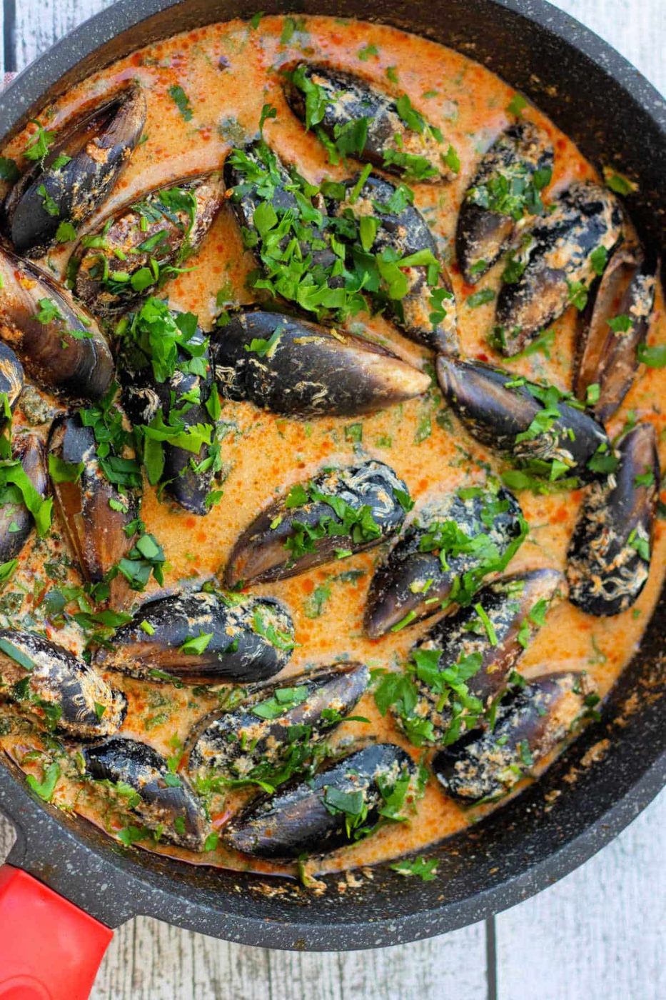 Cook Curry Mussels