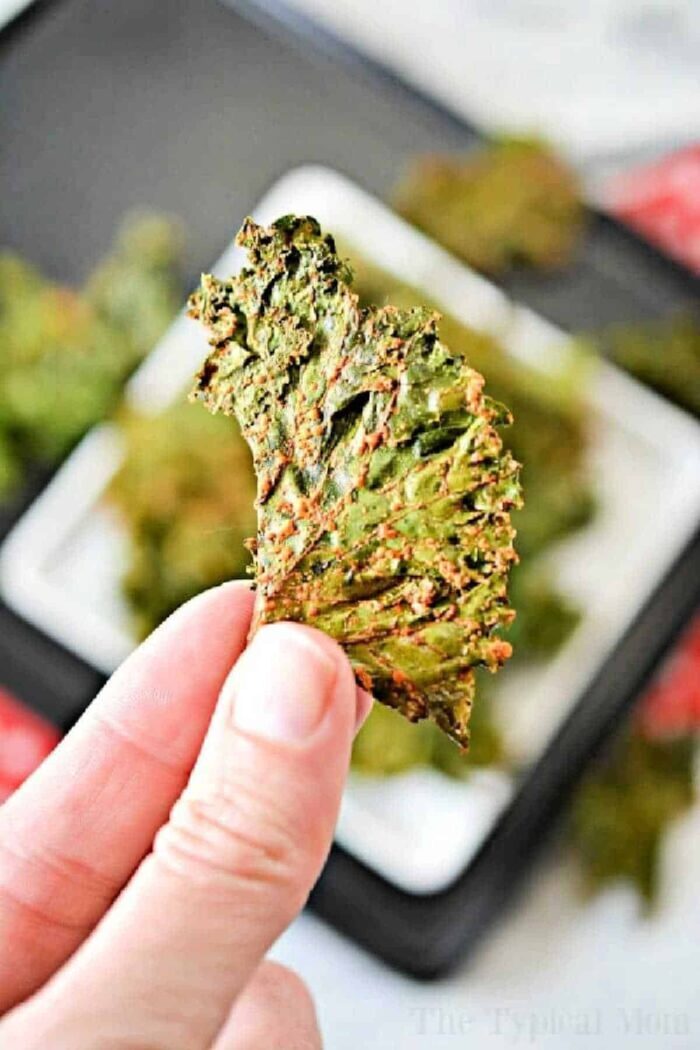 How to Make Kale Chips in the Oven