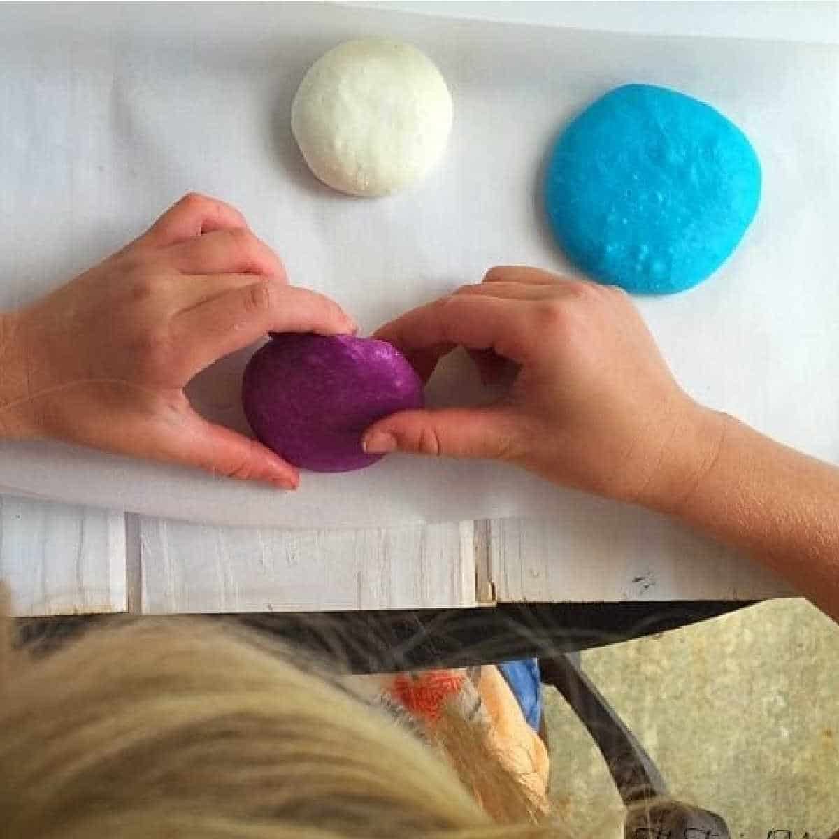 Marshmallow Edible Playdough