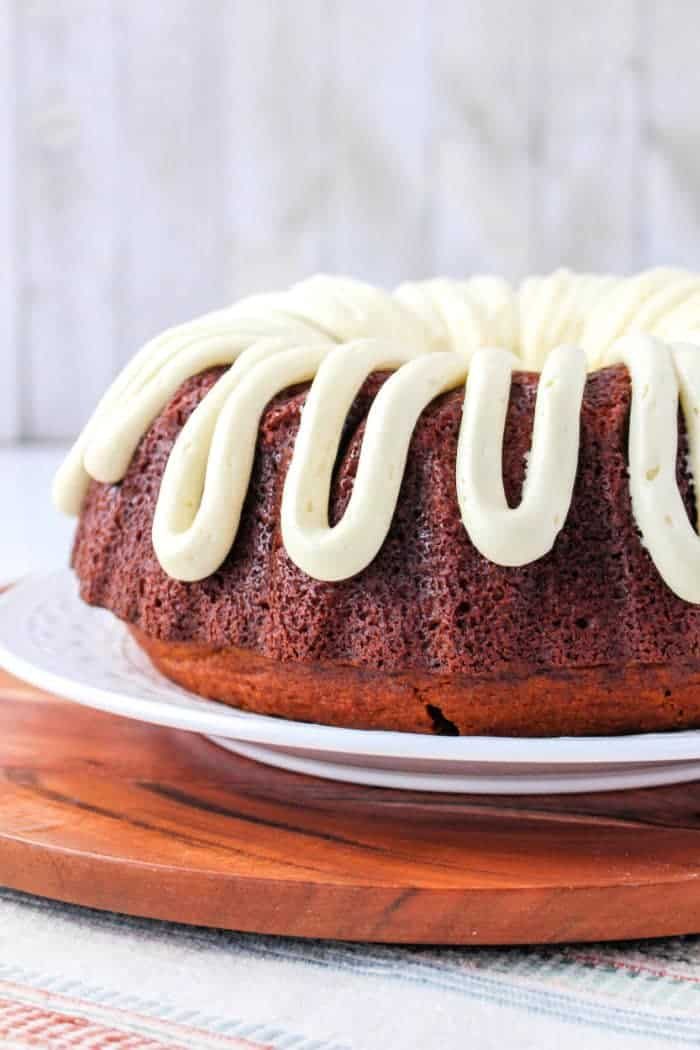 How Long to Bake a Cake