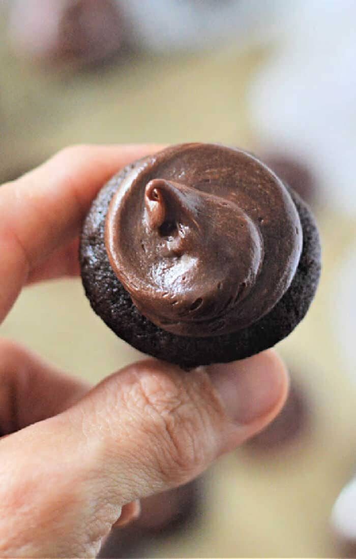 How Long do Mini Cupcakes Take to Bake