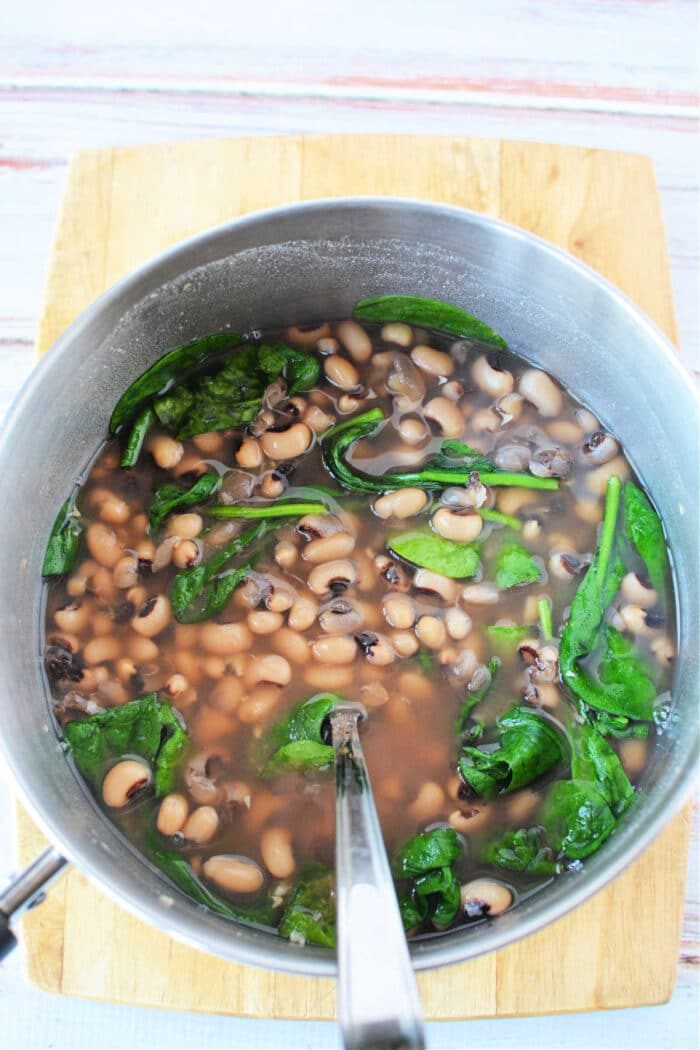 How to Season Black Eyed Peas without Meat