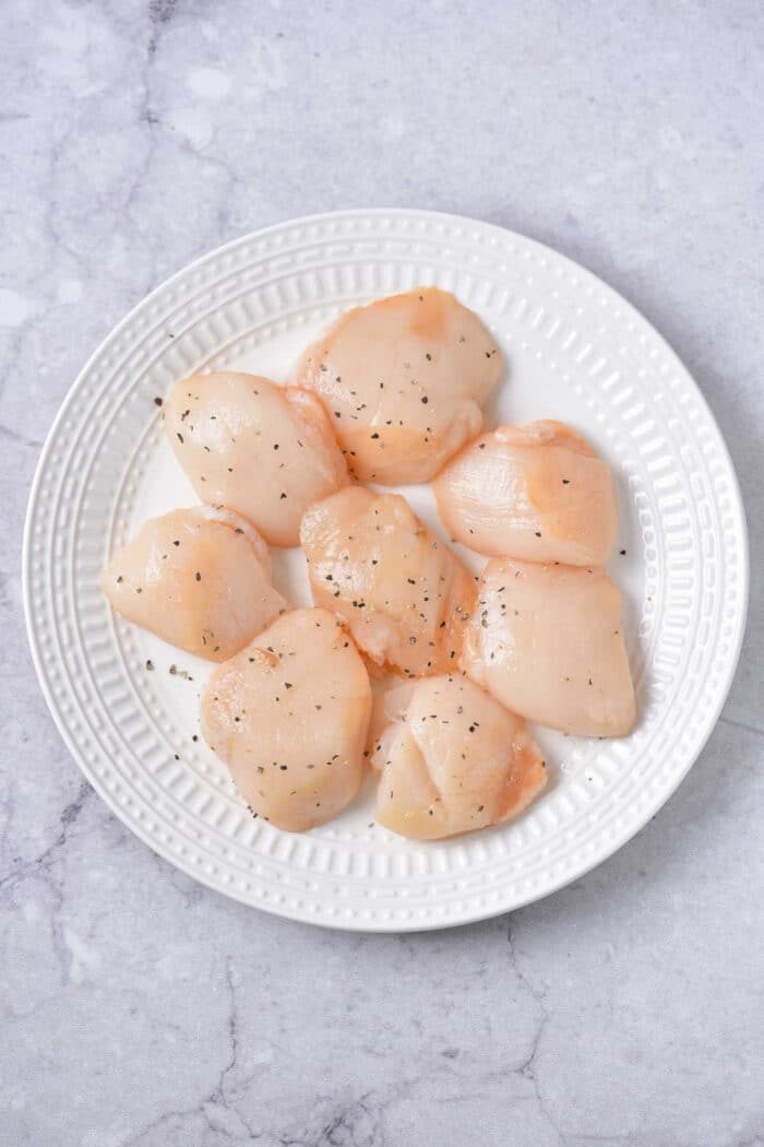 How to Season Scallops