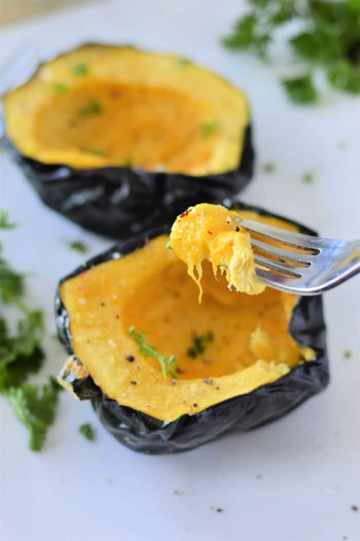 Discover how to cook acorn squash in the microwave for a quick yet good option.