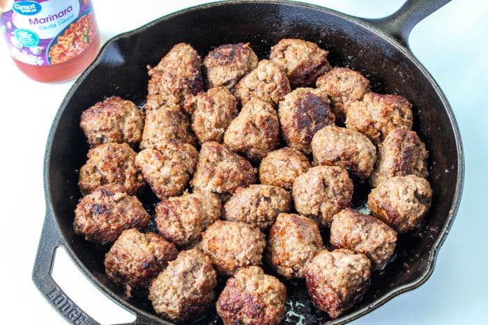 How Long to Cook Meatballs on Stove in Sauce