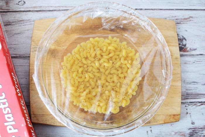 Cooking noodles in the Microwave
