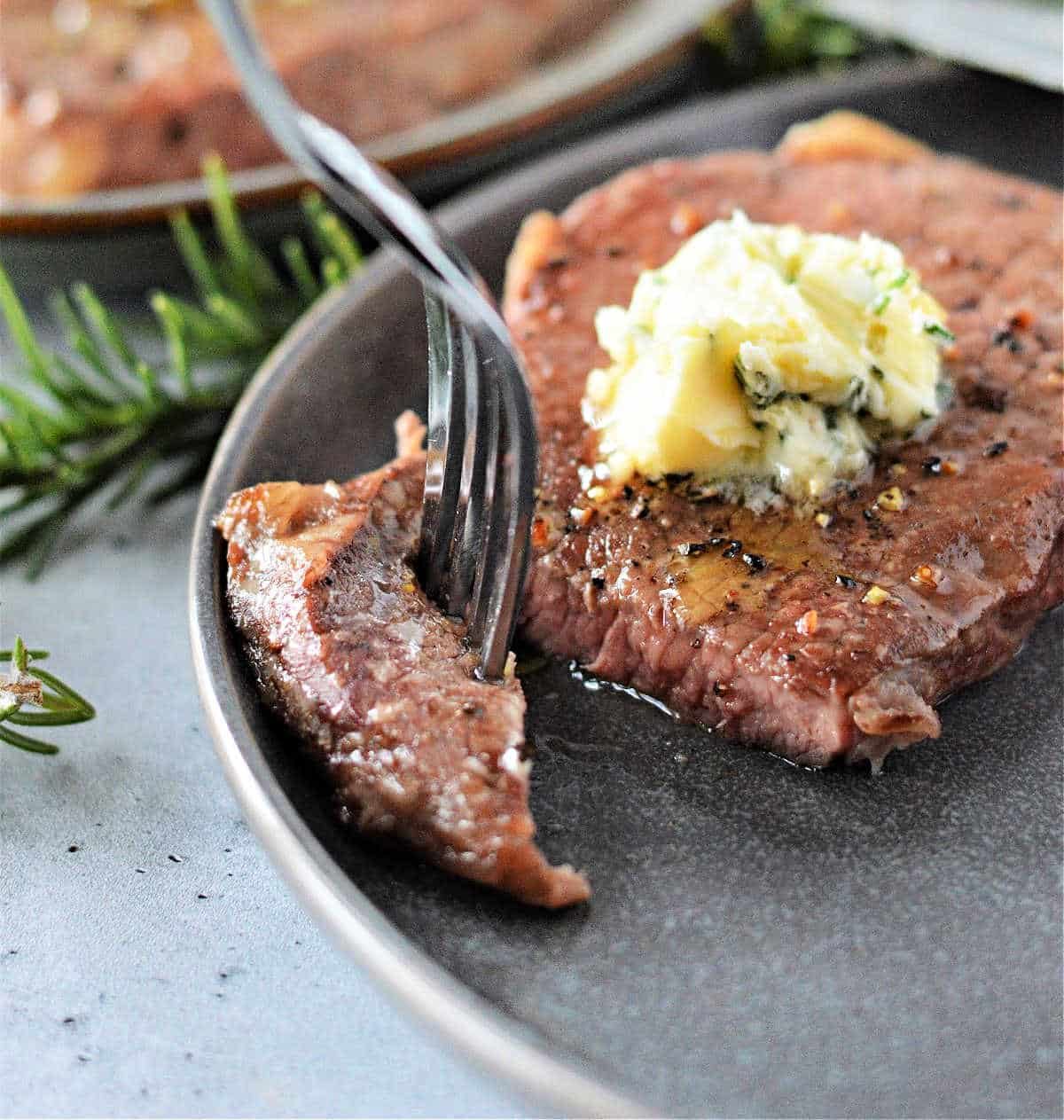 Cook Round Steak on the Stove