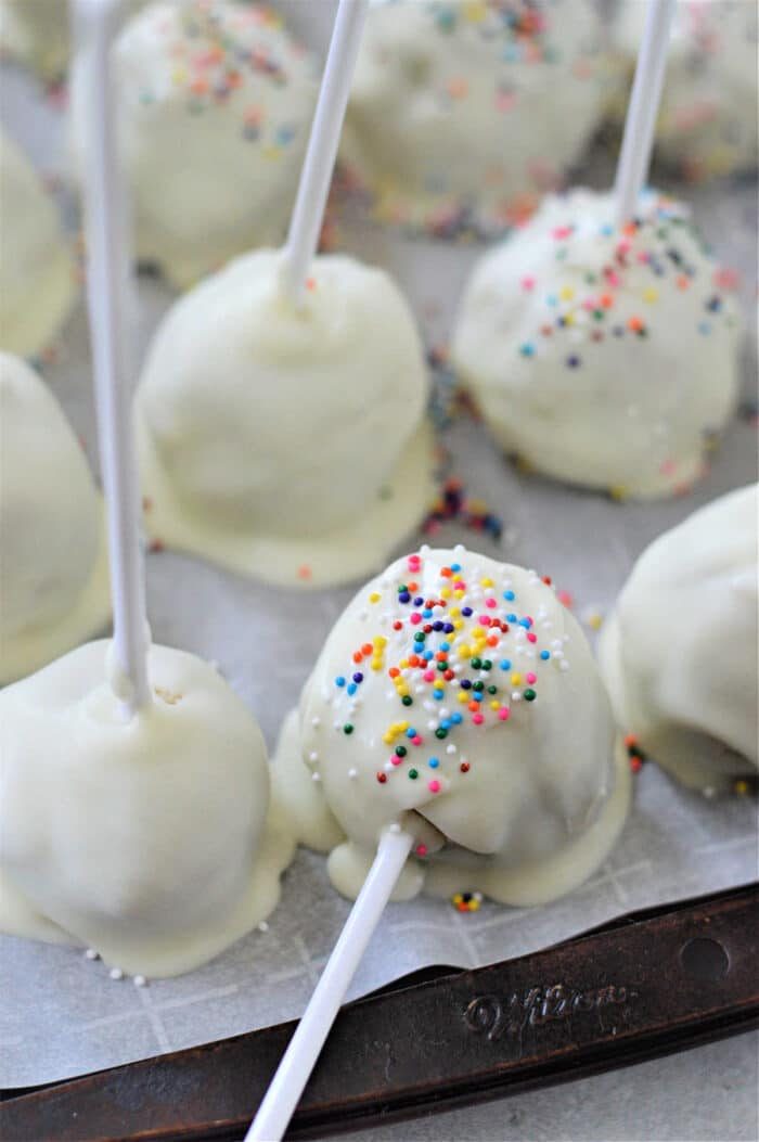 Cake Pop Recipe with Cake Mix