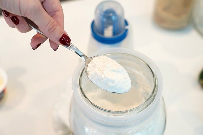 how to measure flour correctly