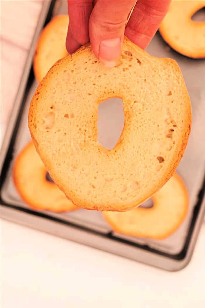 Toast-Bagel-in-Oven