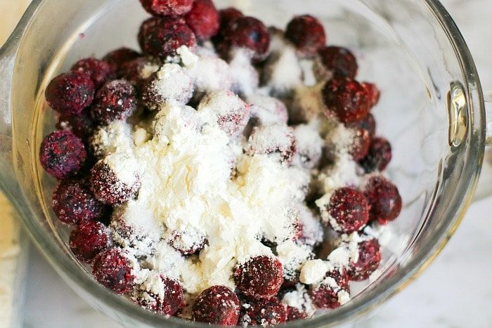 flour coated berries