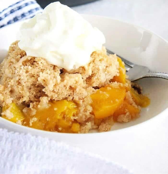 instant-pot-peach-cobbler