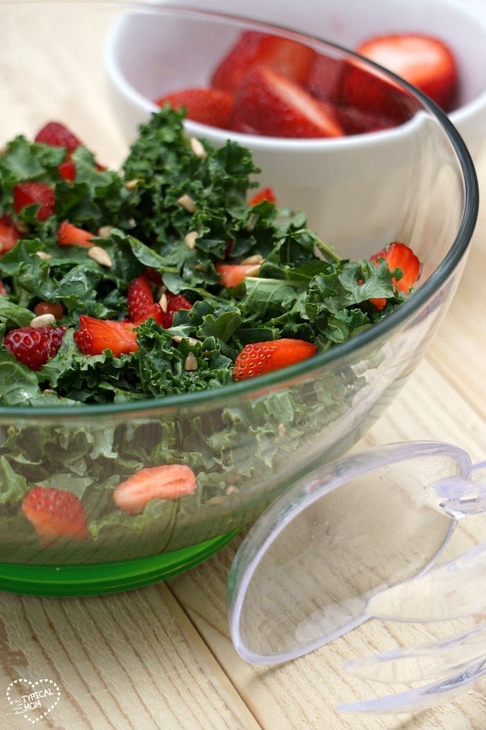 kale strawberry salad