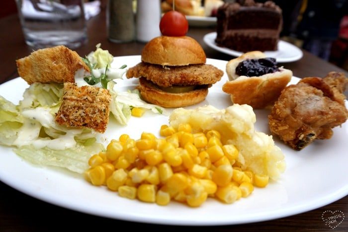 Knotts chicken dinner restaurant
