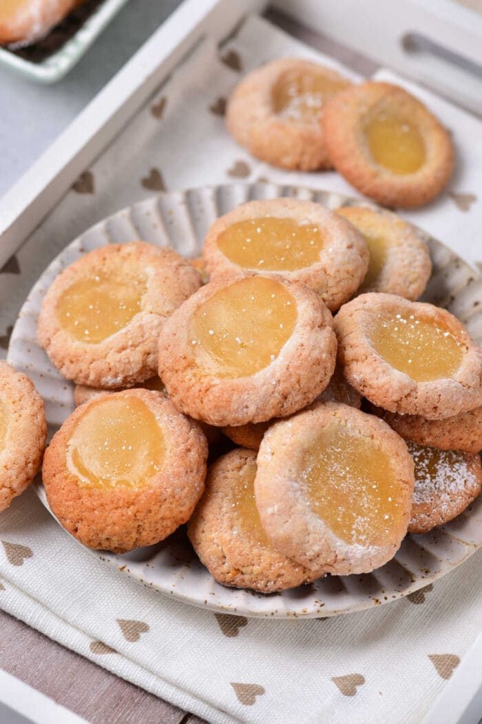 Cookies with Lemon Curd