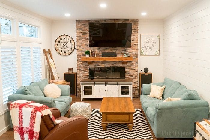 farmhouse livingroom
