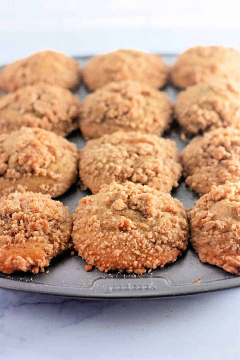 Peach Cobbler Muffins