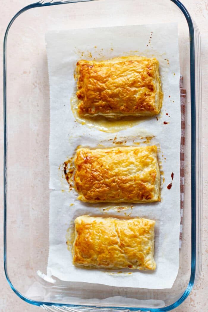 Peaches with Puff Pastry