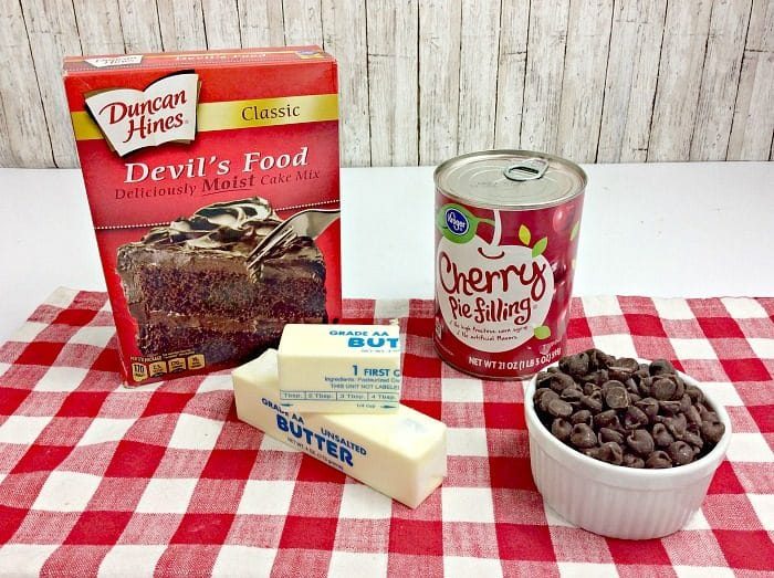 easy chocolate dump cake