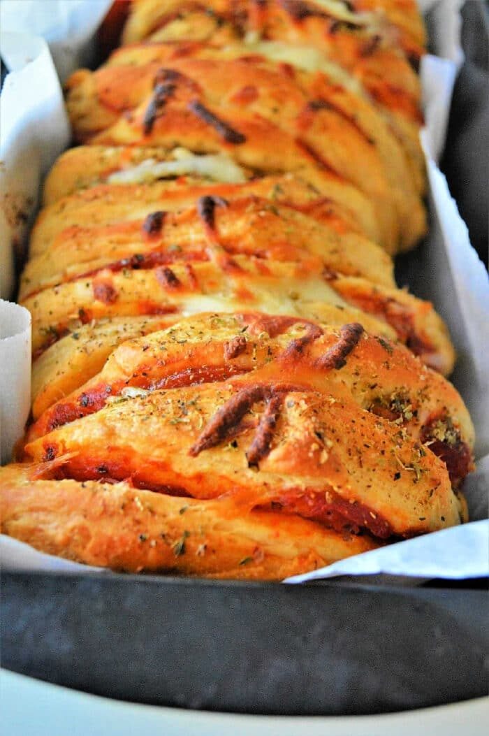 Pull Apart Pizza Bread with Refrigerated Biscuits