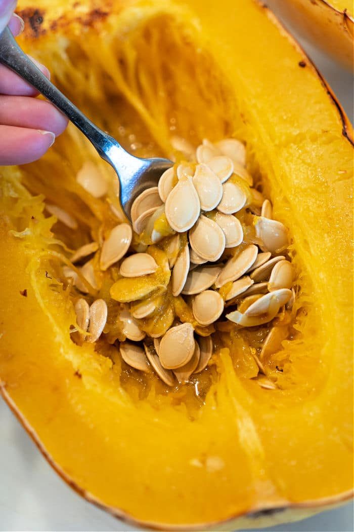how to cook spaghetti squash seeds