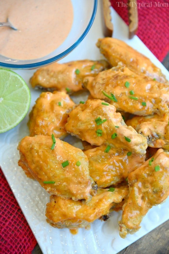 Sweet Sriracha Baked Chicken Wings