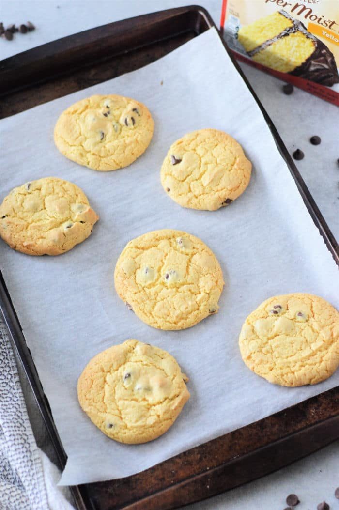 Yellow Cake Mix Chocolate Chip Cookies