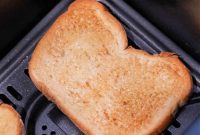 Perfectly Crispy Air Fryer Toast