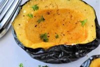 Speedy Microwave Acorn Squash