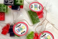 DIY Edible LEGO Valentines with Printable