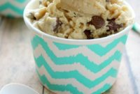 Simple Homemade Frozen Yogurt