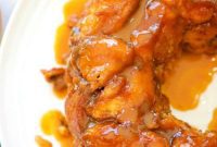 Gooey Pumpkin Spice Monkey Bread