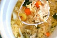Heartwarming Slow Cooker Chicken Soup