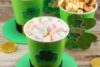 Lucky Clover Treat Cups