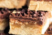 Buttery Pecan Shortbread Squares