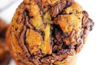 Nutella Swirl Banana Muffins