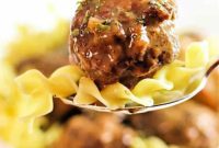 Slow Cooker Comfort: Tender Meatballs in Rich Gravy