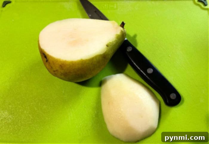 Effortless Pear Slicing 3 How to Cut a Pear