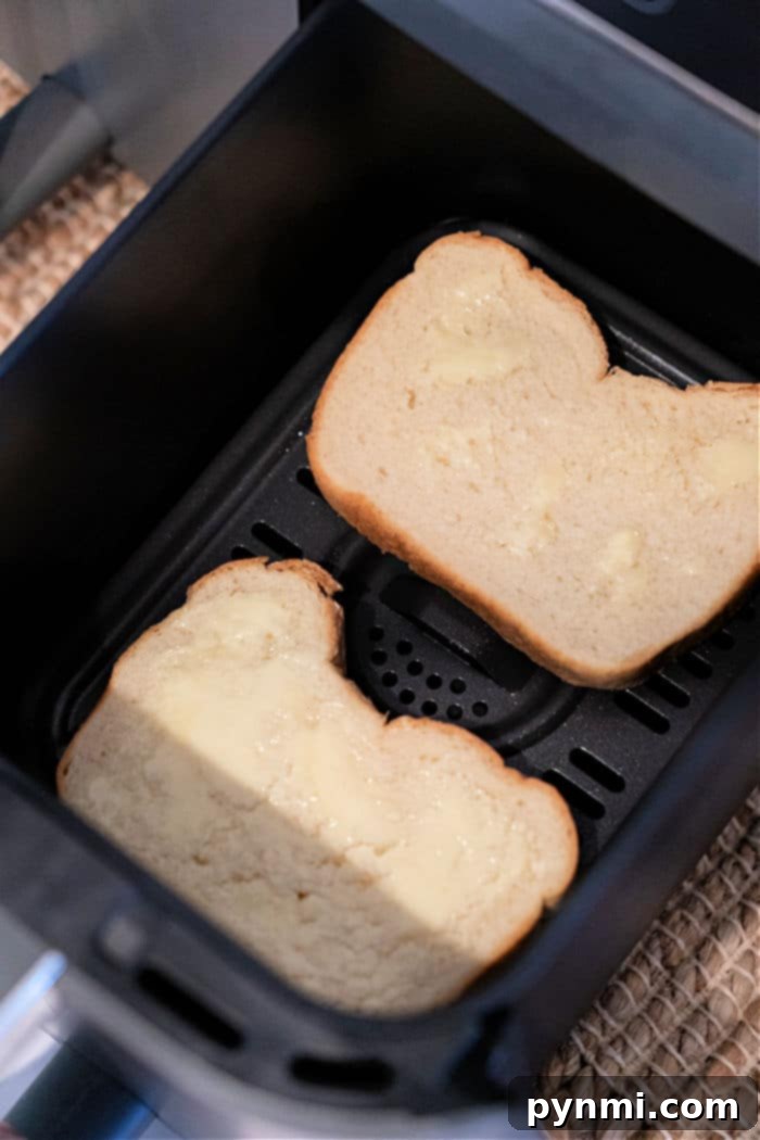 Ninja Foodi Toast in basket