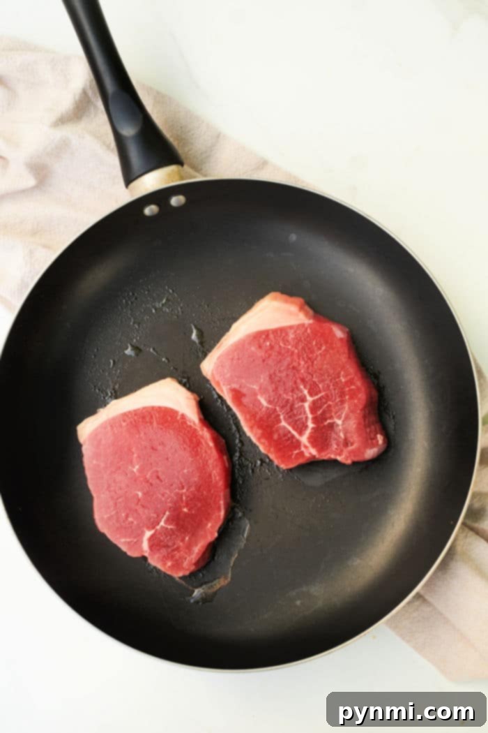 How to Cook Frozen Round Steak in a Pan