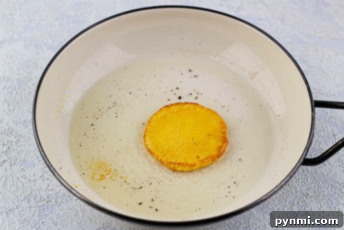 Crispy Skillet Cornbread 5 Cornbread Cakes