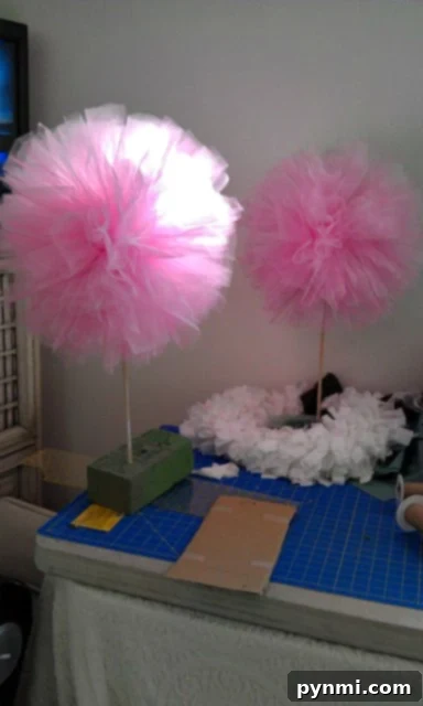 Easy and Adorable DIY Baby Shower Decor 3 diy baby shower centerpieces
